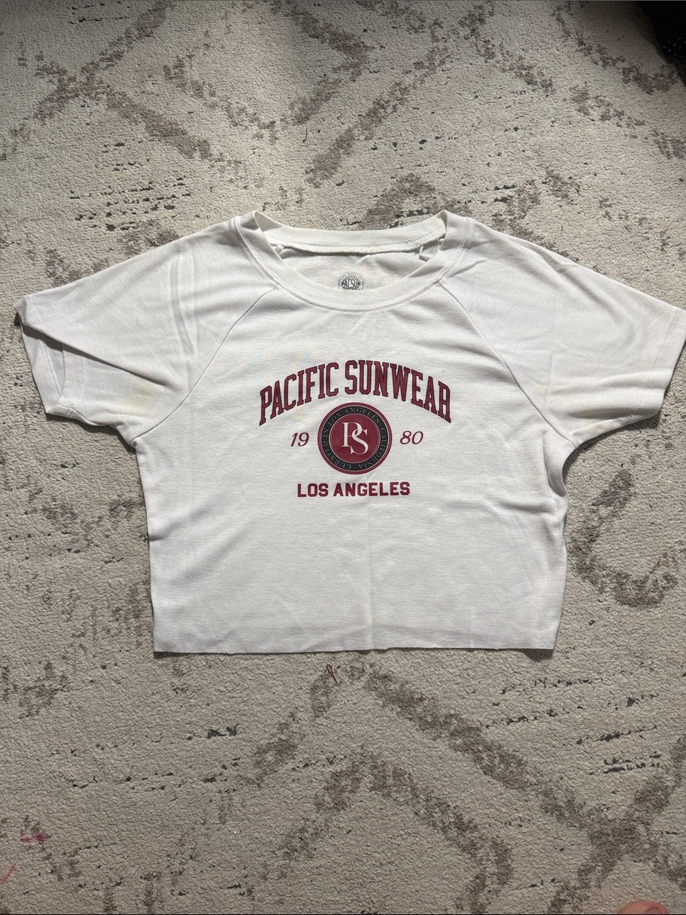 Pacific Sunwear White Cropped Tee with Maroon Graphic